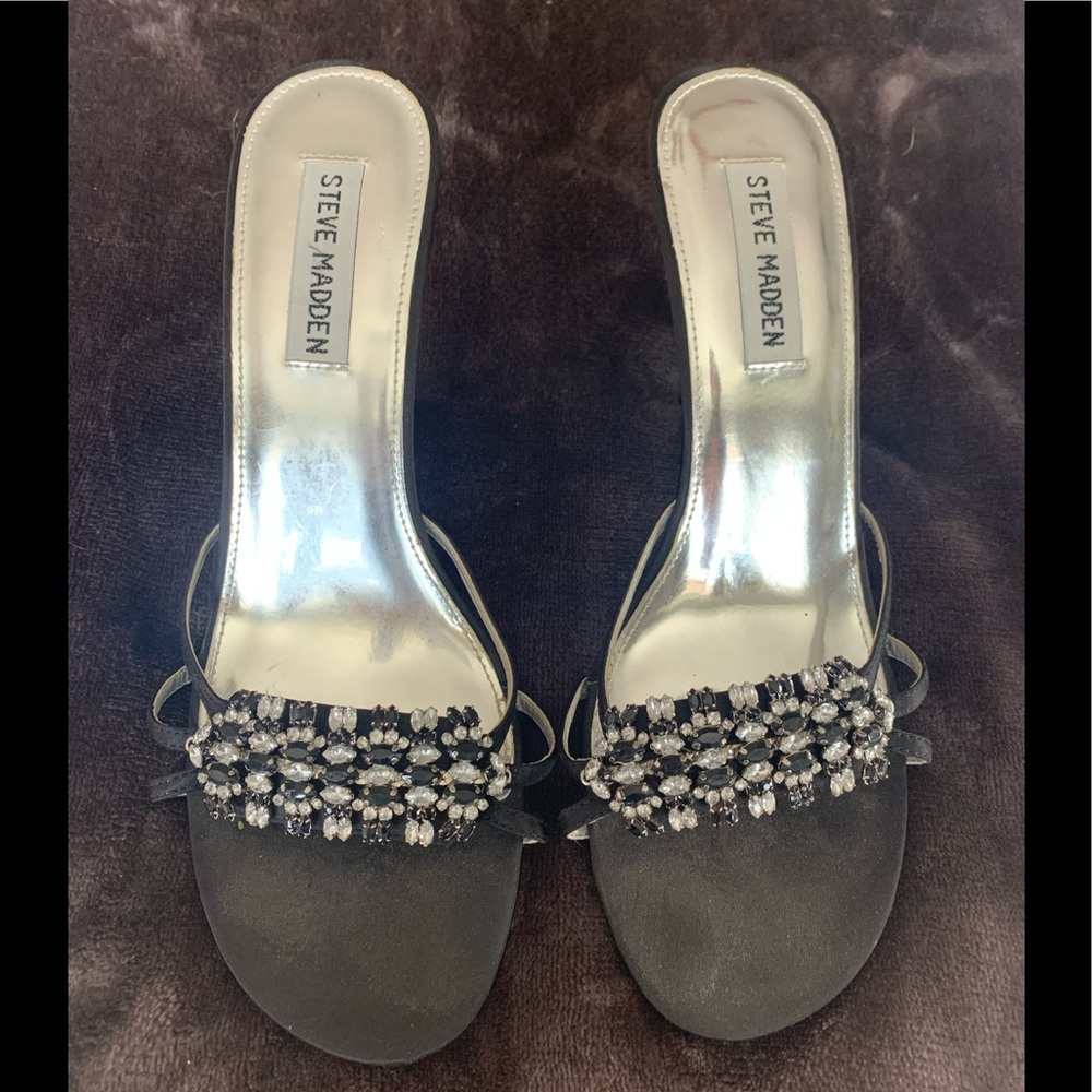 Black Steve Madden small heel